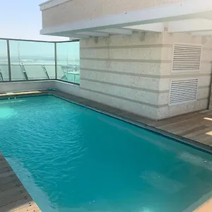 בדוק זמינות